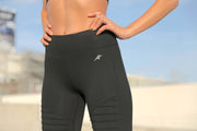 Athletique Low-Waisted Ribbed Leggings with Hidden Pocket and Mesh Pan